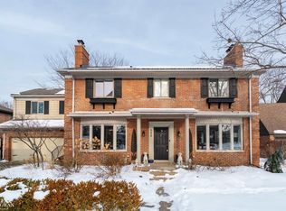 552 Middlesex Rd, Grosse Pointe Park, MI 48230