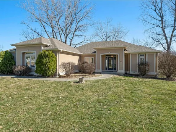 9819 Liberty Hills Dr, Liberty, MO 64068