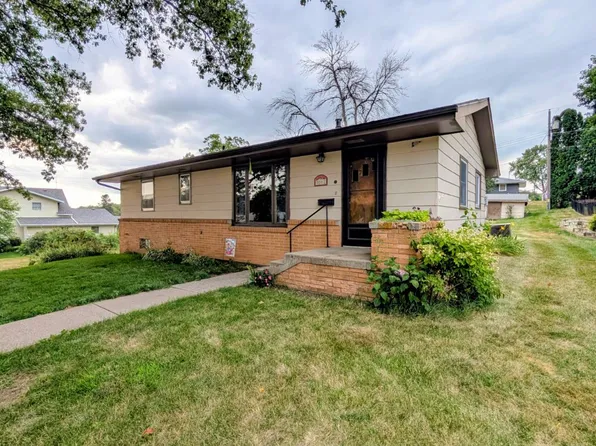 1002 N Division St, Audubon, IA 50025