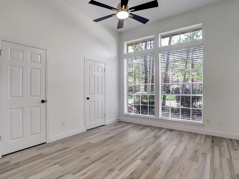 138 Summer Storm Pl — Photo 16