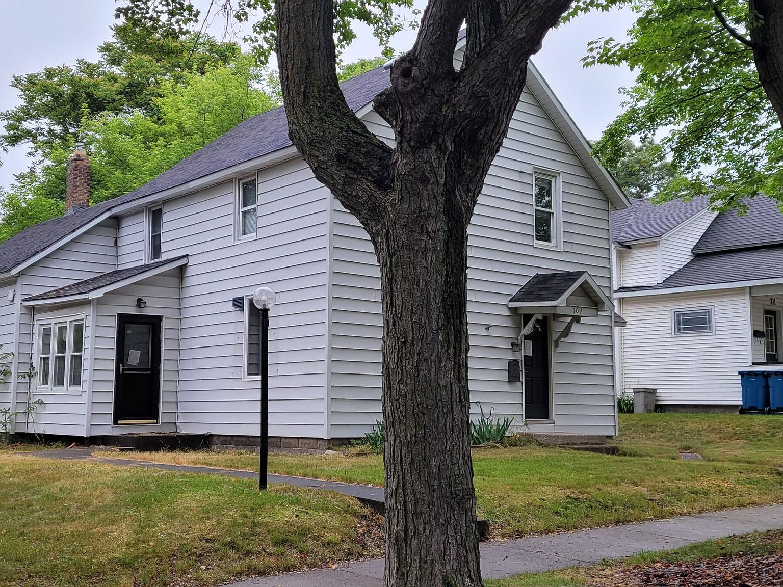 709 E Loomis St, Ludington, MI 49431 MLS 23025495 Zillow