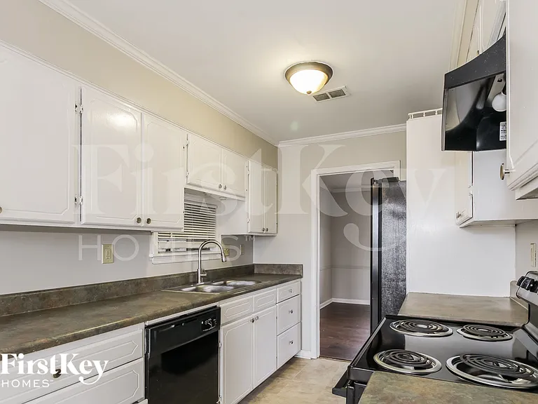 3854 Waterfall Dr — Photo 5