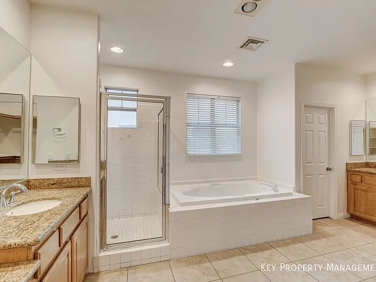 136 Ultra Dr — Photo 10