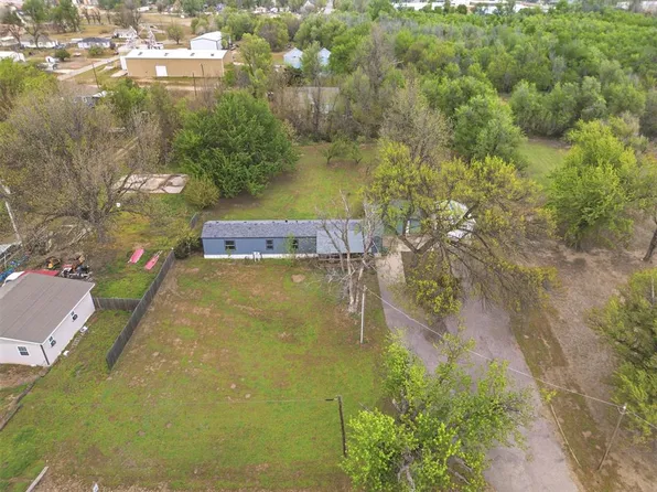 506 E Van Buren St, Crescent, OK 73028