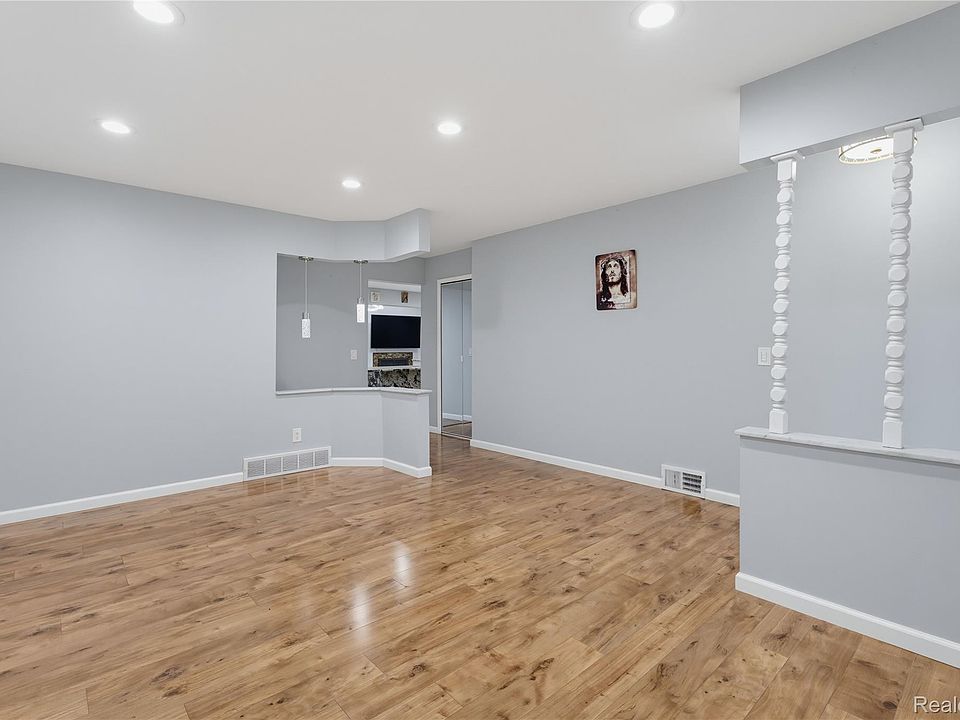 35185 Marina Dr, photo 7