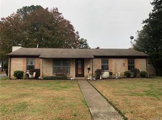 165 Mark Twain Dr, Newport News, VA 23602