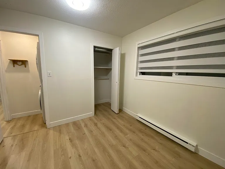 832 Habgood St — Photo 10