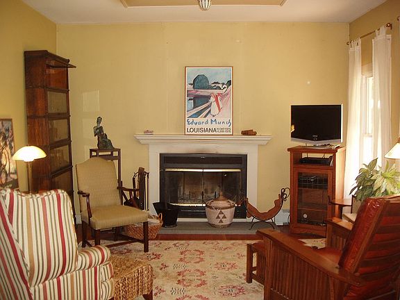 5th image of 71 Horicon Ave