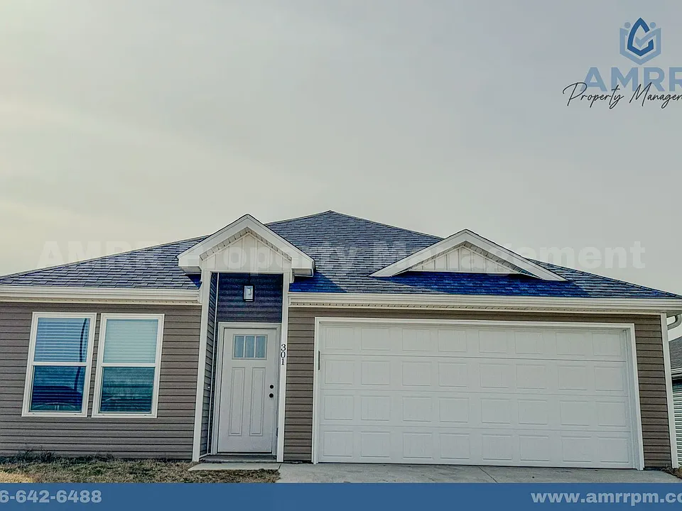 301 Abundance Ln