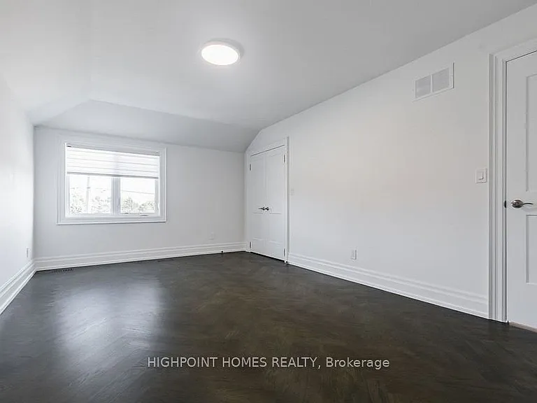 72B Gooderham Dr #UPPER — Photo 7