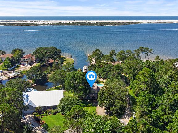 3rd image of 27 Neptune Dr