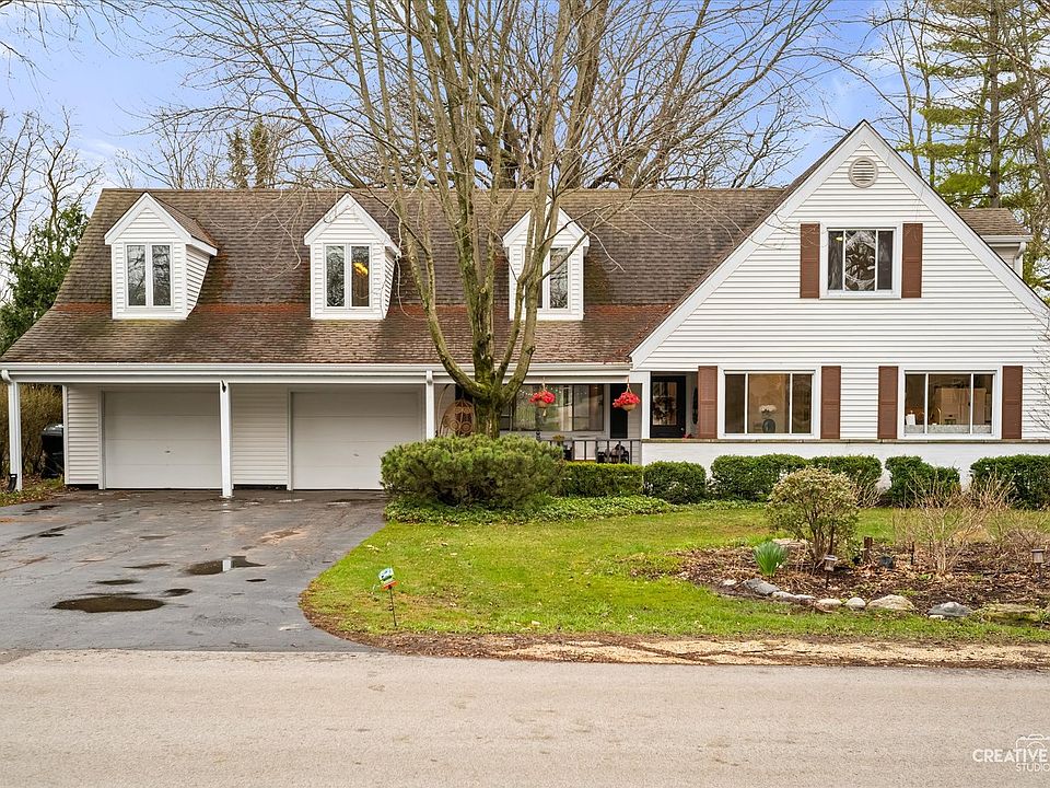 1st image of 93 Golfview Rd
