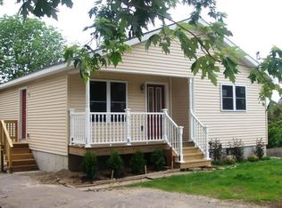 3 Hollis St, Westerly, RI 02891