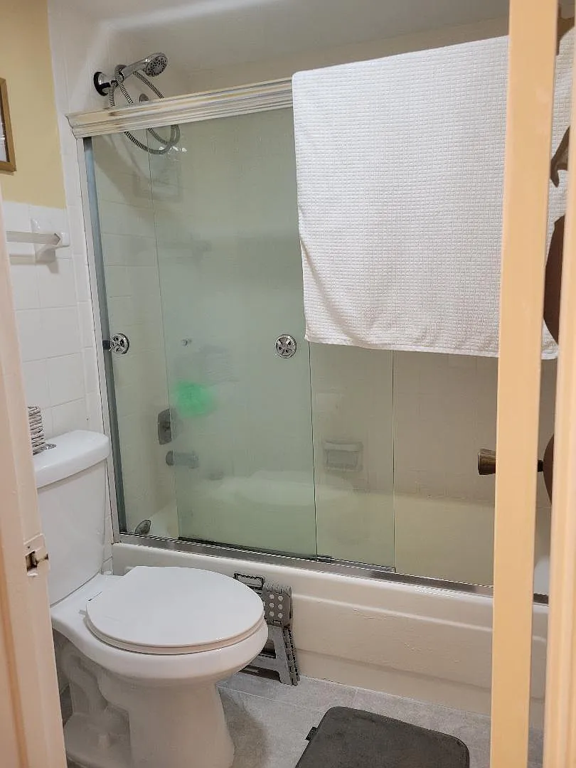 2 bed, 2.0 bath, 1023 sqft, $2,000 — Photo 3