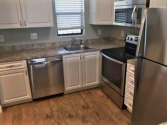 5th image of 9355 SW 8th St APT 212