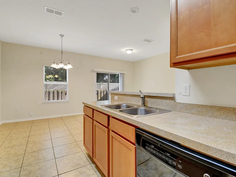 262 Moultrie Village Ln — Photo 30
