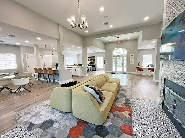Westwood Reserve Apartments — Photo 8