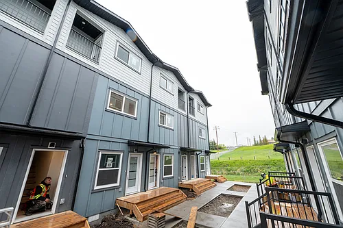 160 Arbour Wood Close NW #201 Photo 1