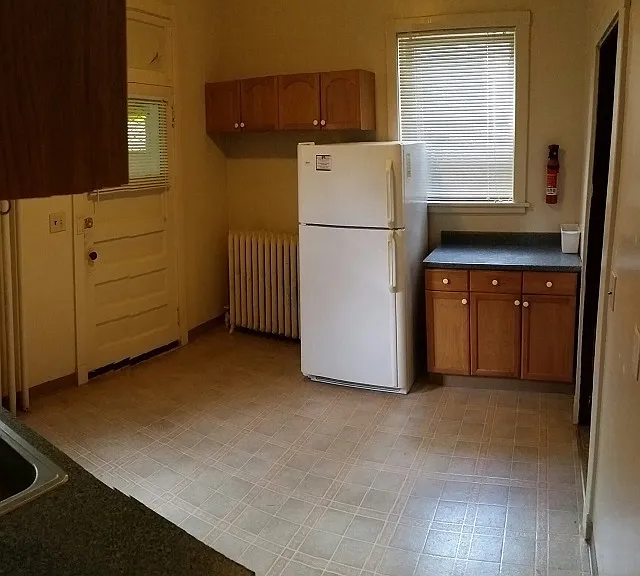 827 2nd St #1 — Photo 7