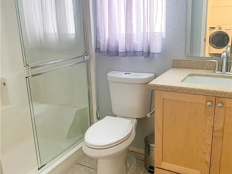 405 Europa Way — Photo 17