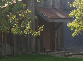 933 Echo Lake Rd, Bigfork, MT 59911