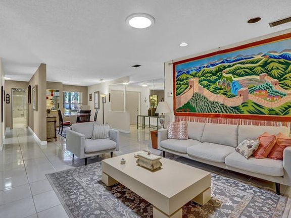 5th image of 5944 Forest Grove Dr APT 4