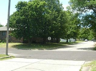 814 3rd St, Monett, MO 65708