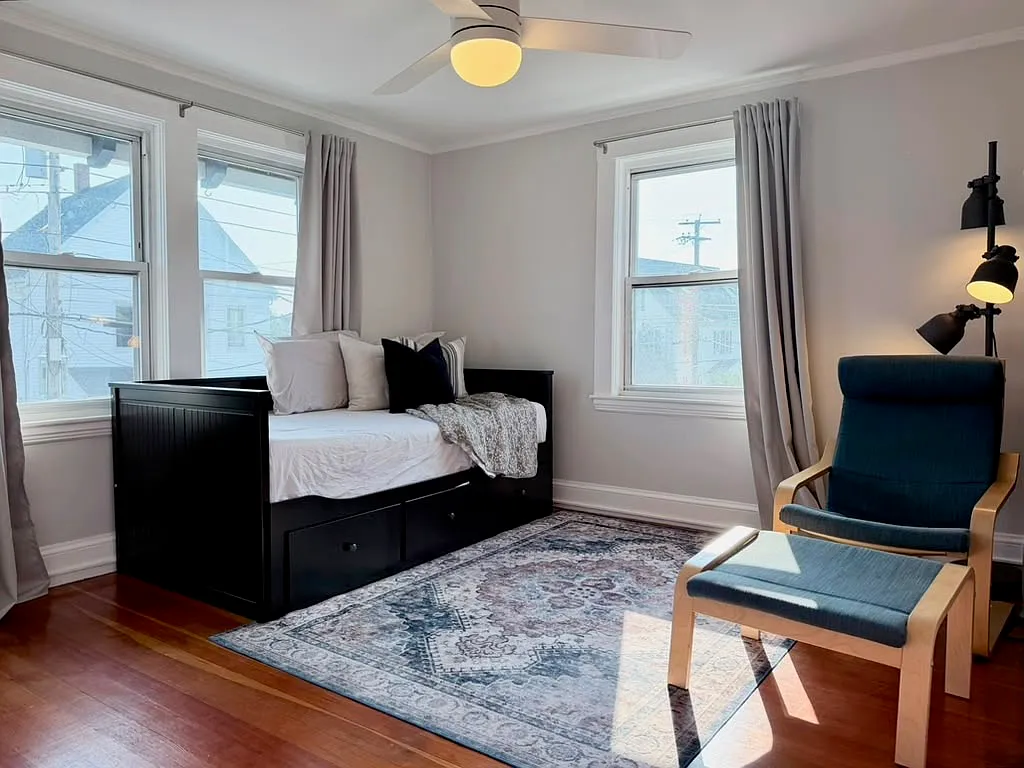 3 bed, 1700 sqft, $3,995 — Photo 4