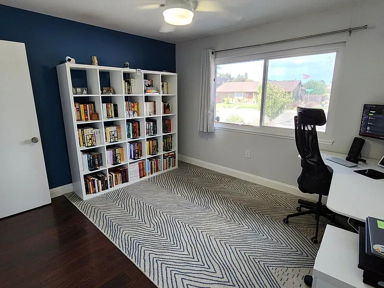 Second bedroom