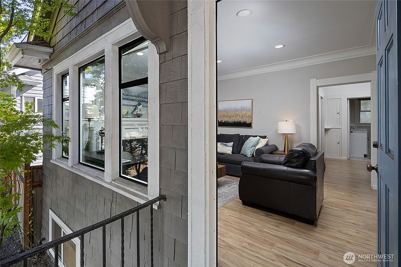 2nd image of 4812 Aurora Avenue