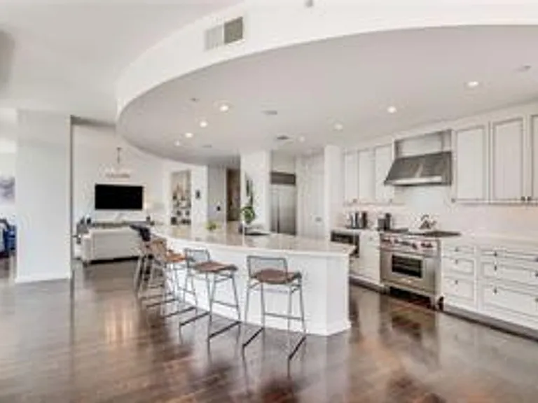 3325 Piedmont Rd NE #2205 — Photo 14