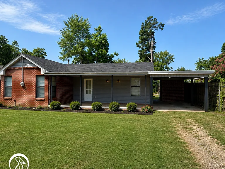 4011 Whites Ferry Rd — Photo 1