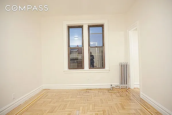 Rented by Compass | media 22