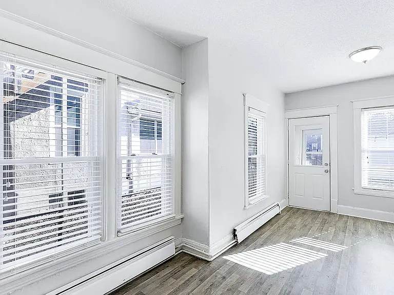 3433 Aldrich Ave S — Photo 35