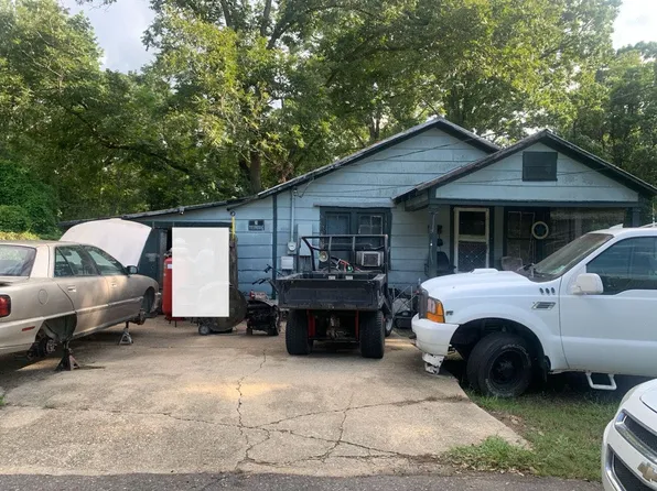 321 E Oak Ave, Eunice, LA 70535