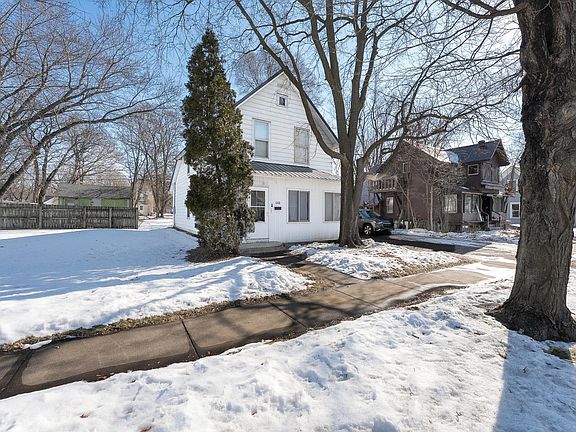 2nd image of 1208 7th St E