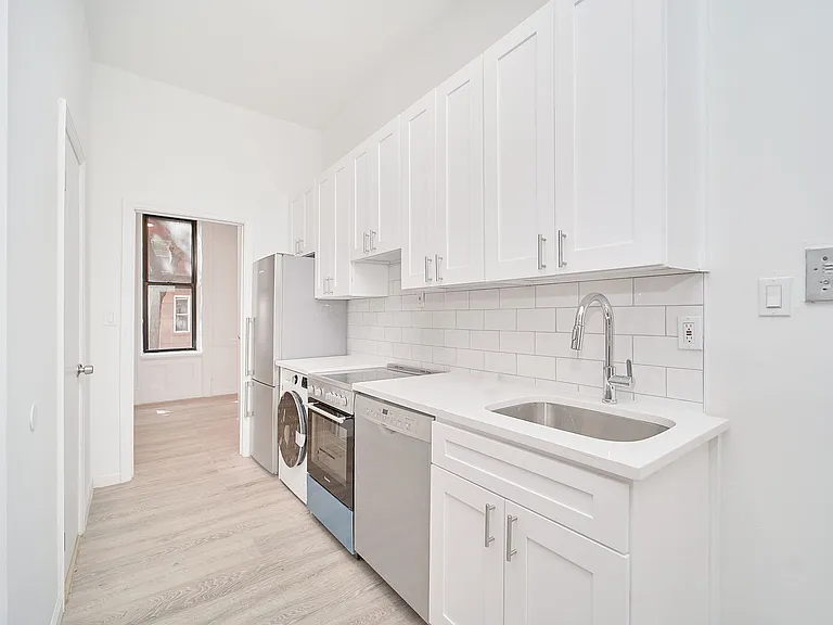 319 E 83rd St #1A — Photo 6