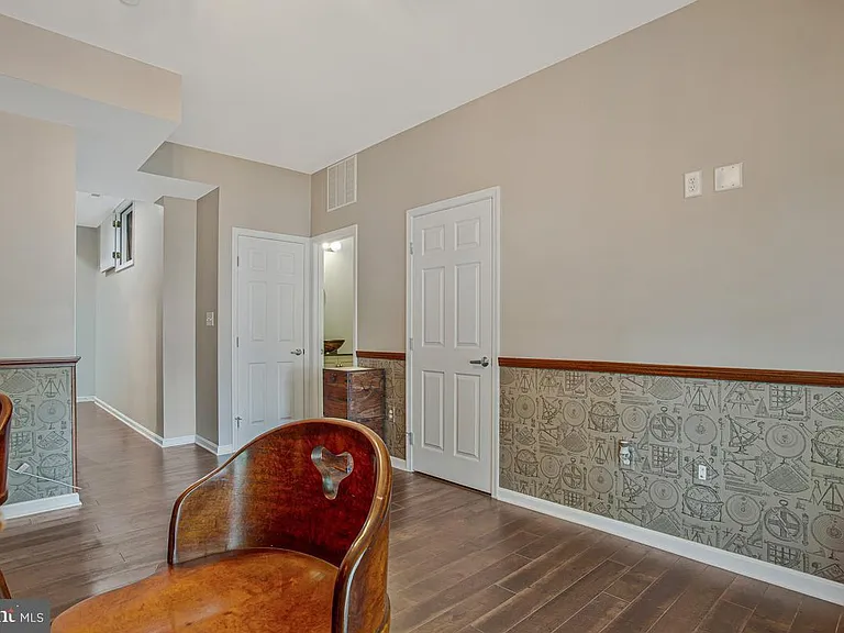 1002 Nabbs Creek Rd — Photo 30