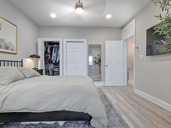 4th image of 1347 Parkwood Pl NW