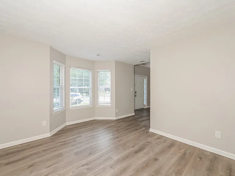 7023 Red Maple Ln — Photo 4