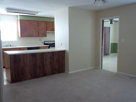4th image of 133 Teresa Ave