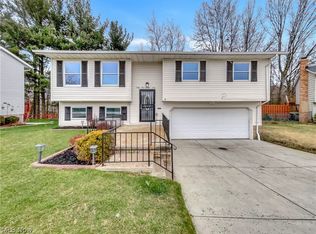 6429 Goebel Dr, Parma, OH 44134