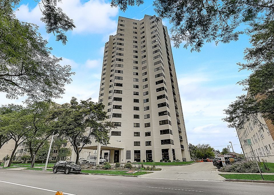 1st image of 1633 N Prospect Ave Unit 7