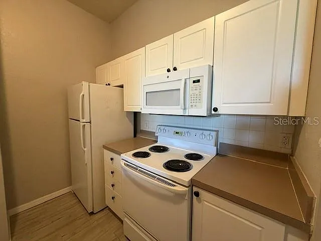 1 bed, 1.0 bath, 843 sqft, $1,399 — Photo 3