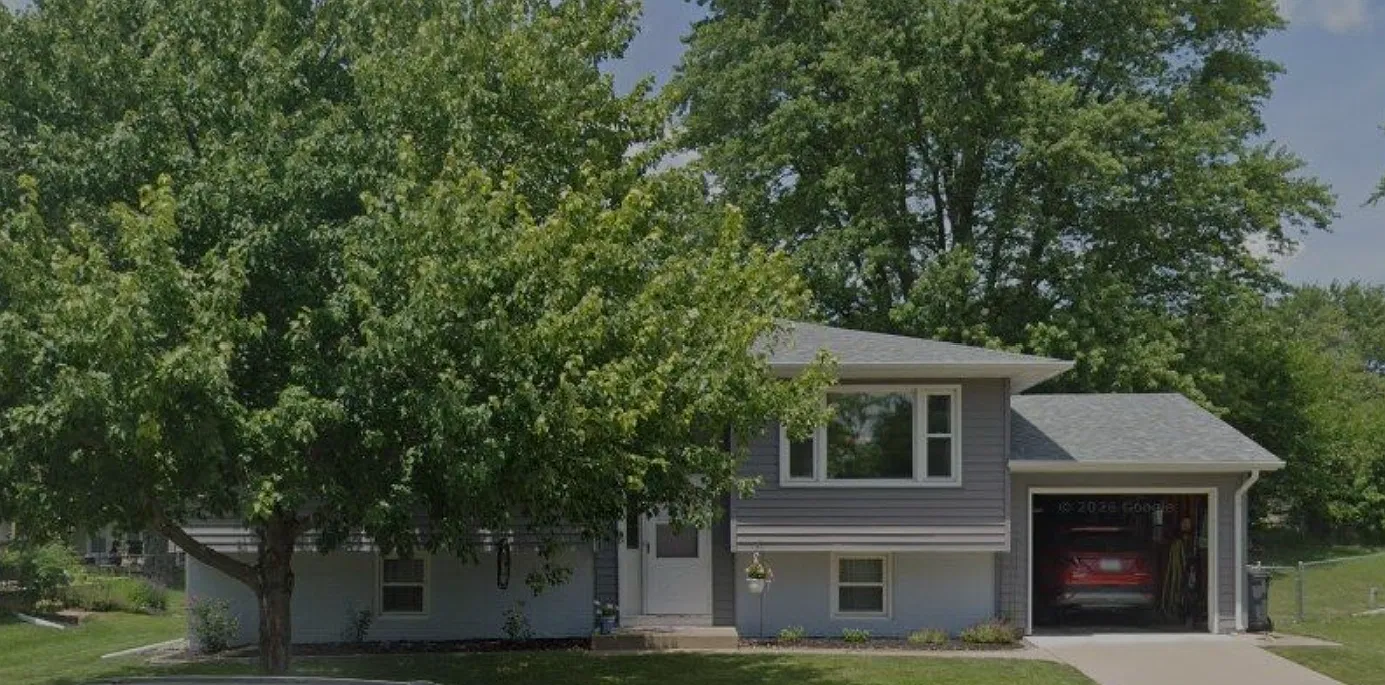 Greenfield Rd, Bettendorf — Photo 1