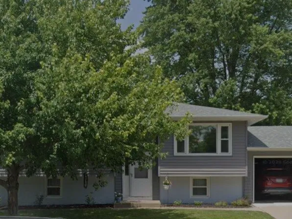 (undisclosed Address), Bettendorf, IA 52722