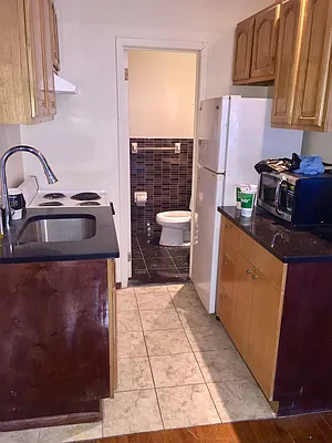 Rented by Urban Real Estate Inc | media 19