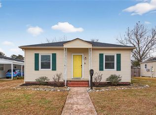 305 Elizabeth St, Suffolk, VA 23434