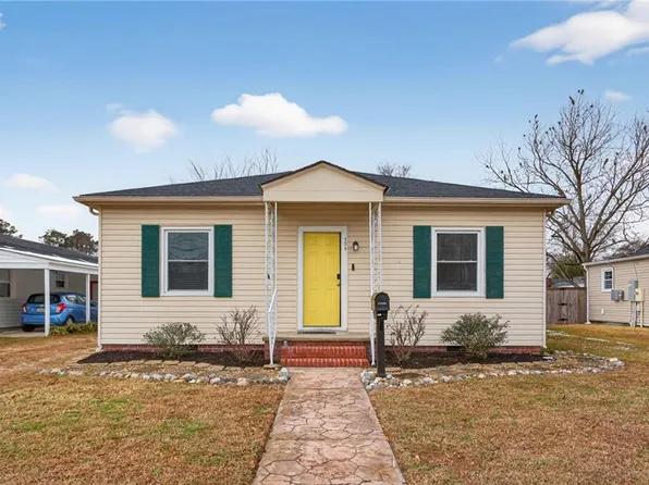 305 Elizabeth St, Suffolk, VA 23434