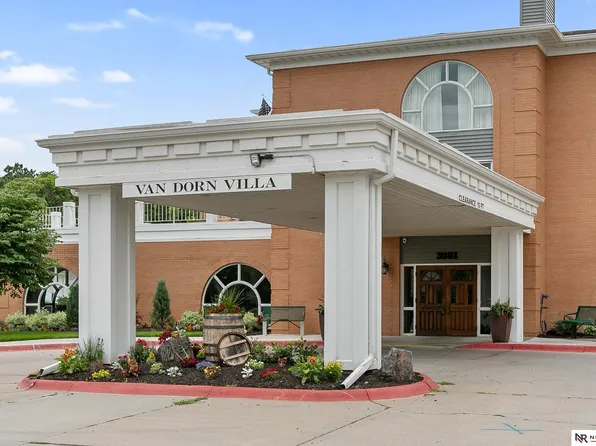 3001 S 51st Street Ct Unit 216, Lincoln, NE 68506